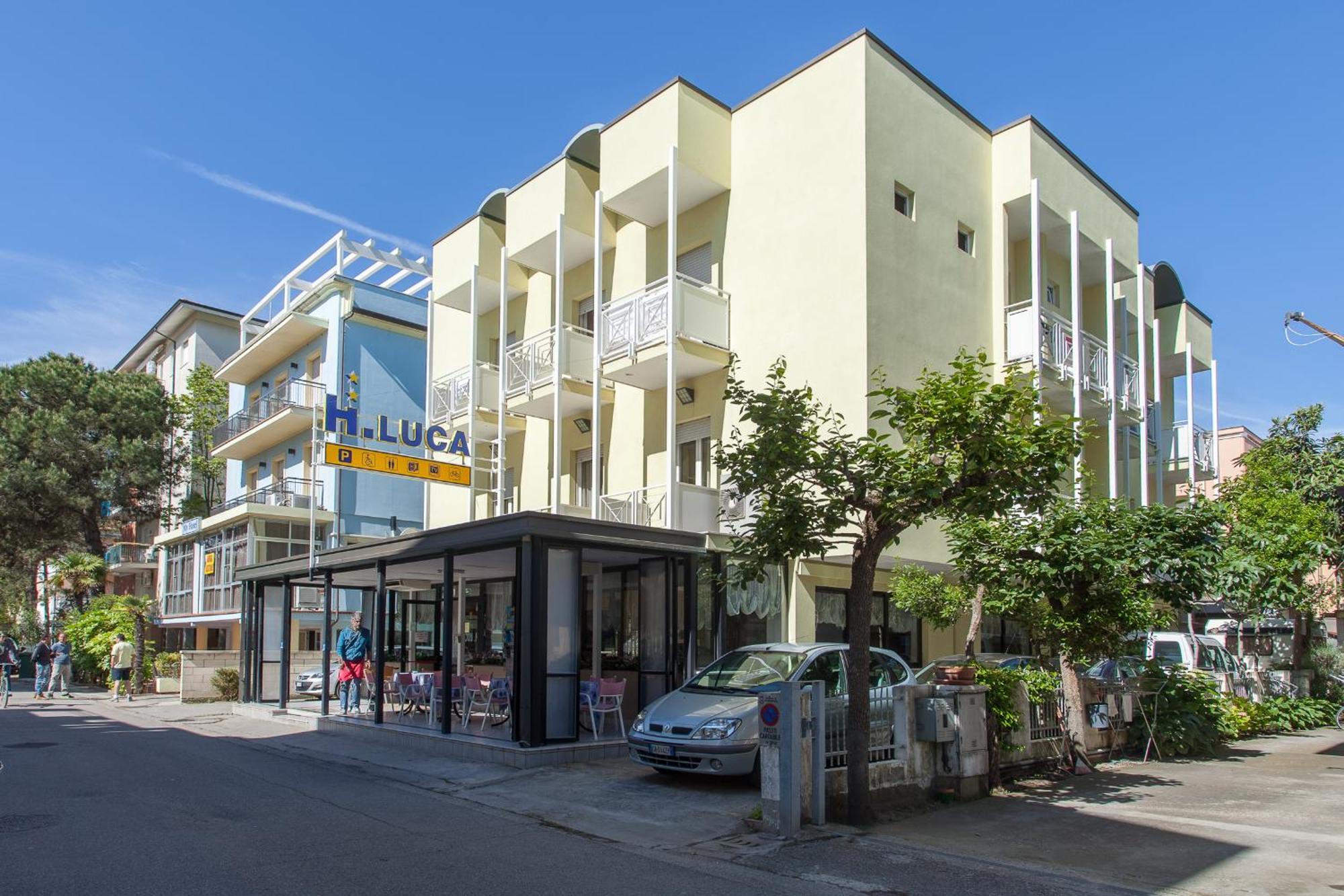 Hotel Luca Valverde  Exteriör bild